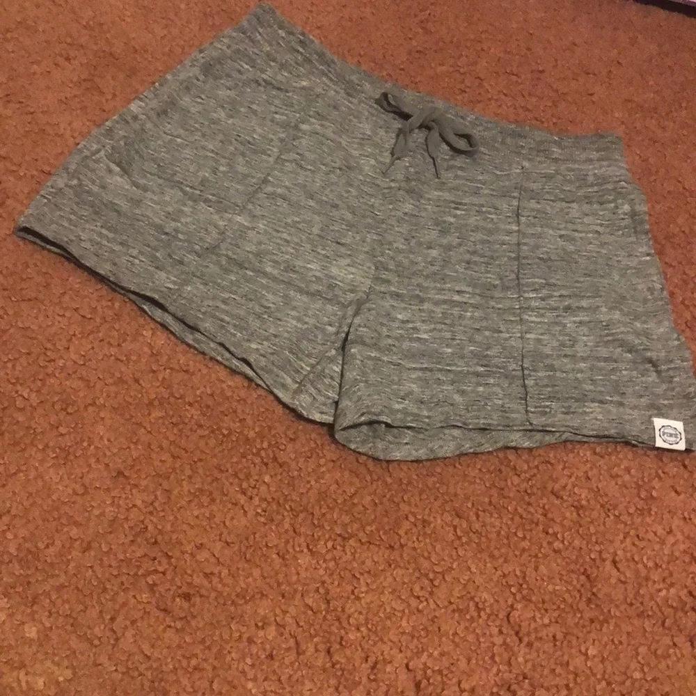 Victoria Secret PINK Shorts - Picture 1 of 11